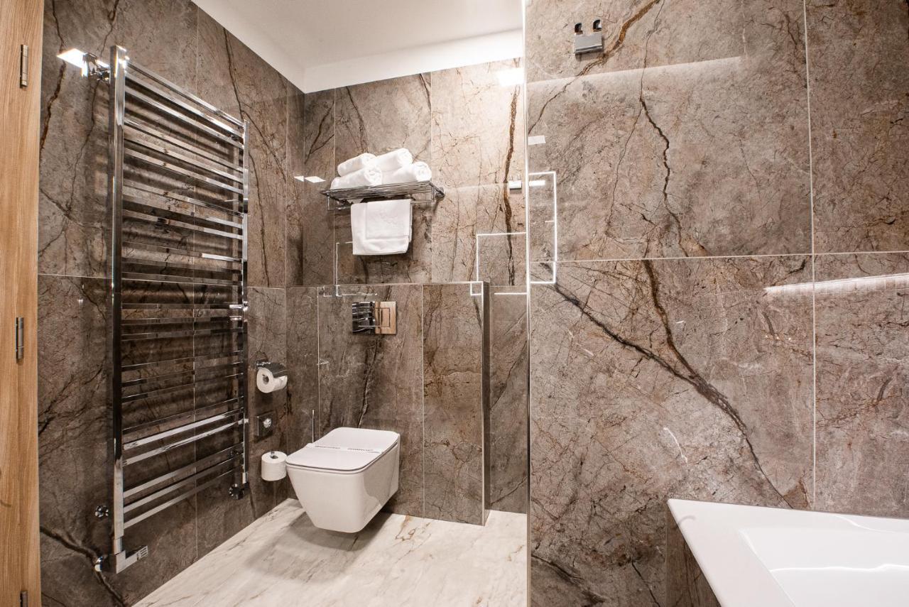 Velké Meziříčí Hotel Pod Zamkem מראה חיצוני תמונה